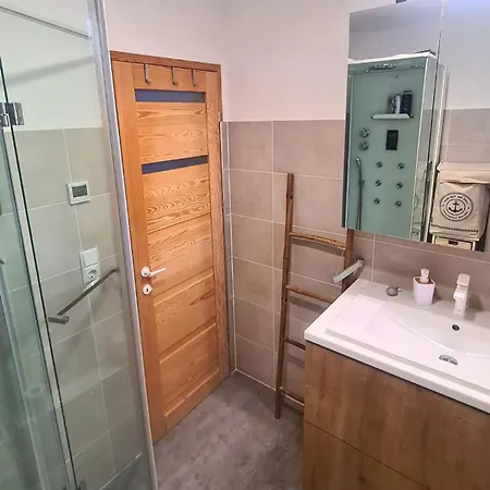 Vilagos Kert Oliva House Steambath *