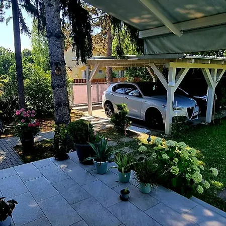 Сasa de vacaciones Világos Oliva Balatonvilágos