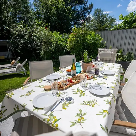 Holiday home Vilagos Kert Oliva House Steam *